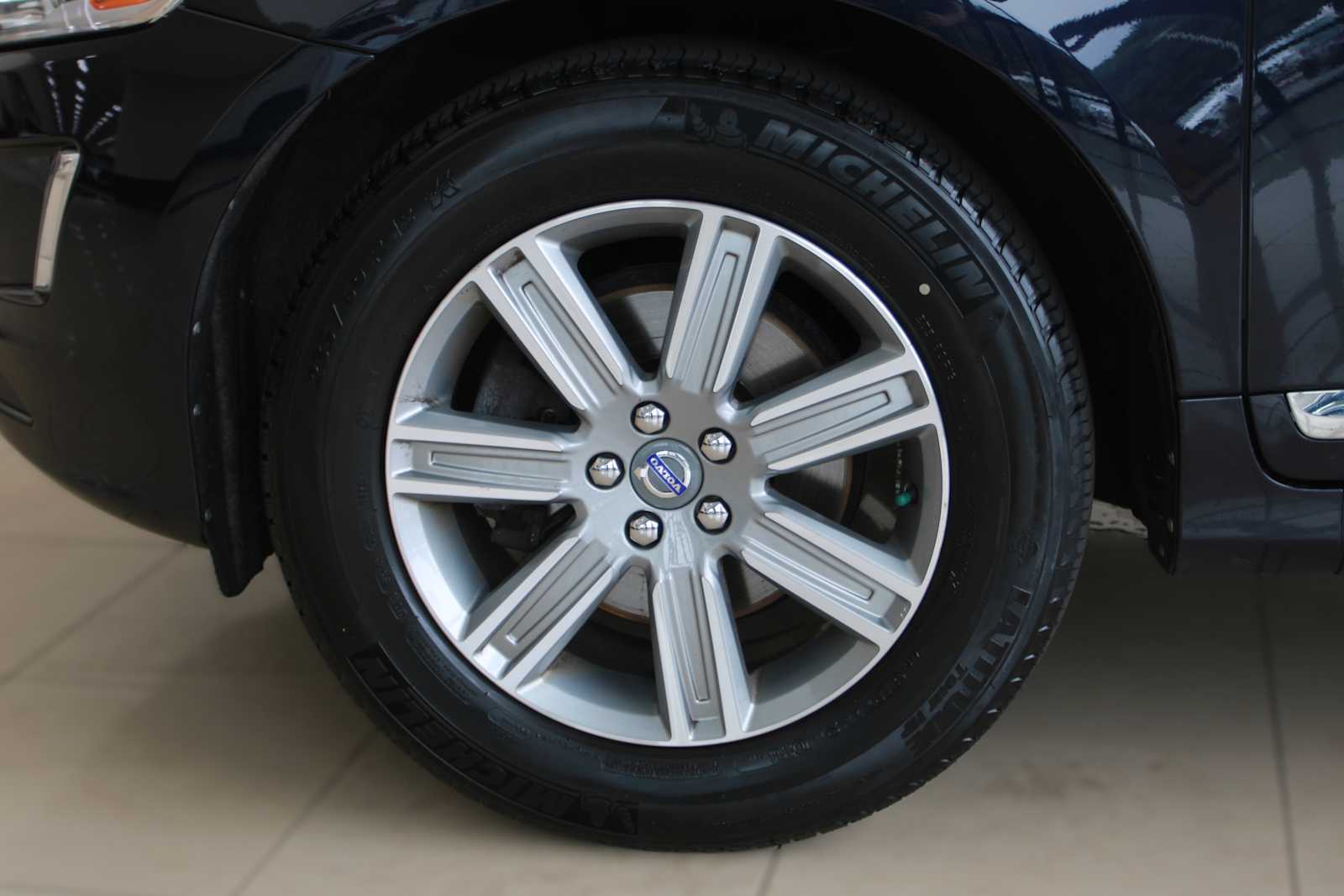 2017 Volvo XC60 8
