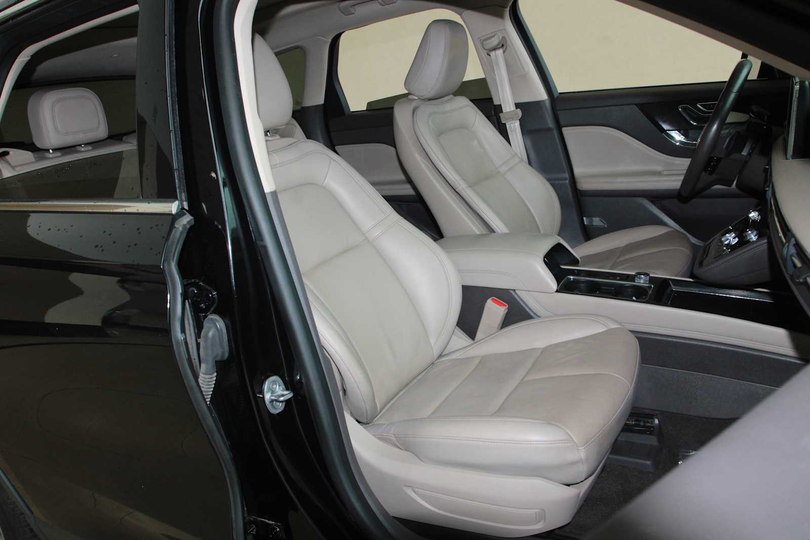 used 2022 Lincoln Corsair car, priced at $21,197