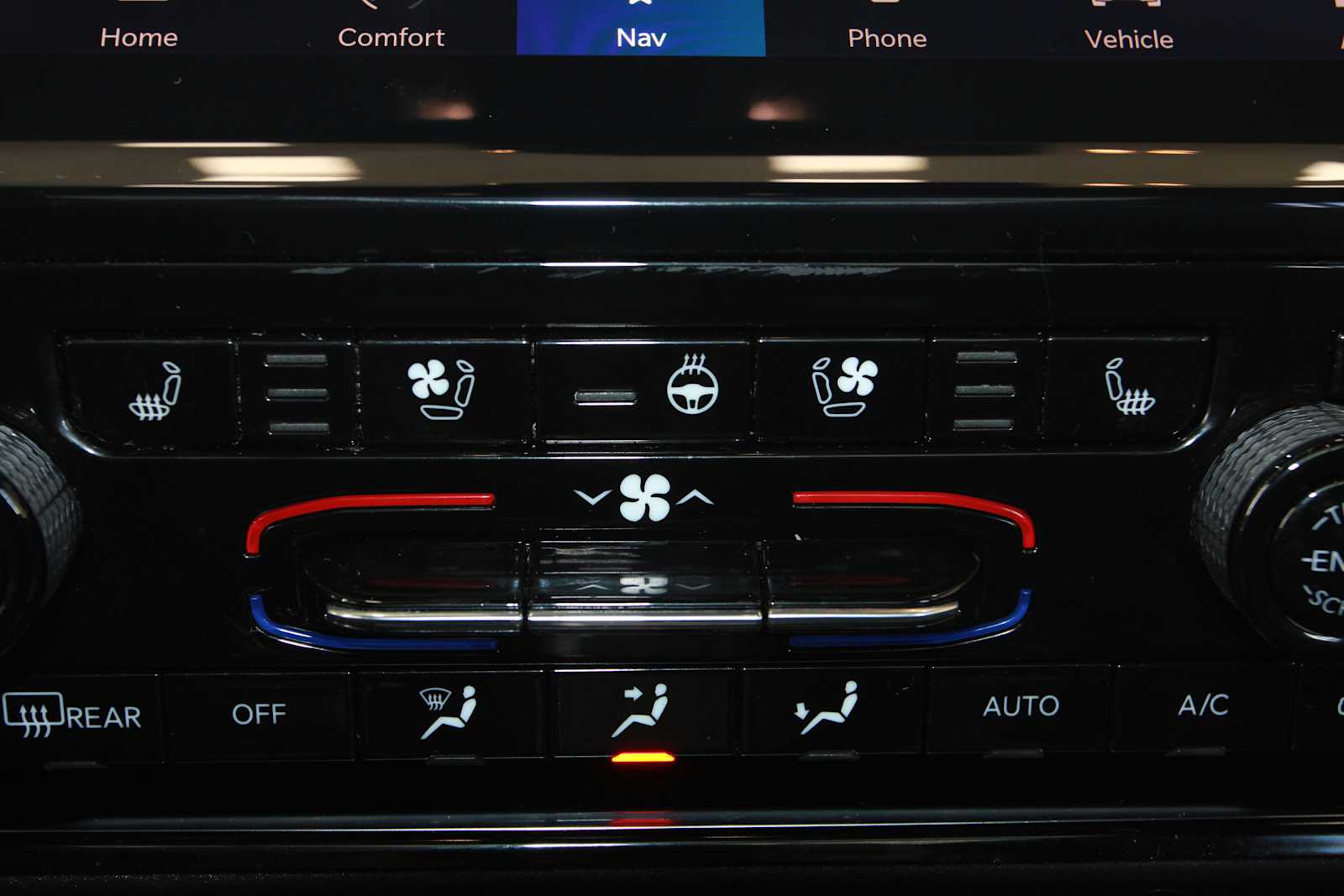 used 2023 Jeep Grand Cherokee car, priced at $36,897