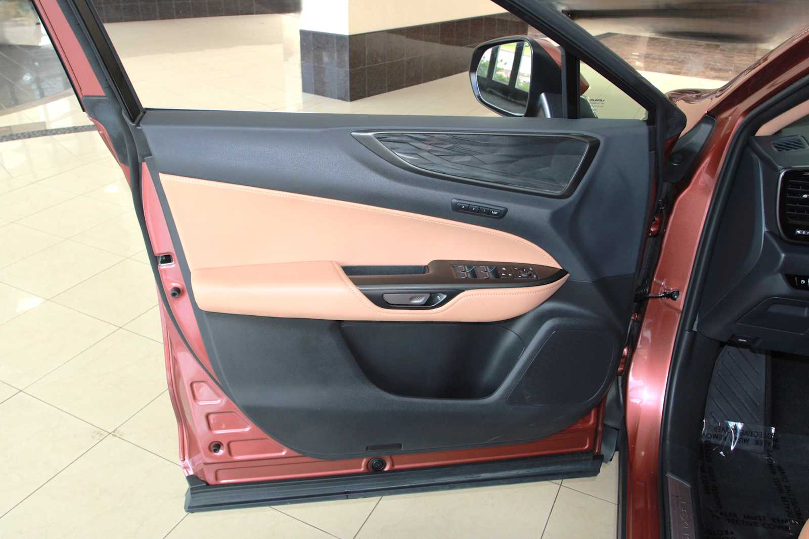 2026 Lexus NX 350 - Photo 23