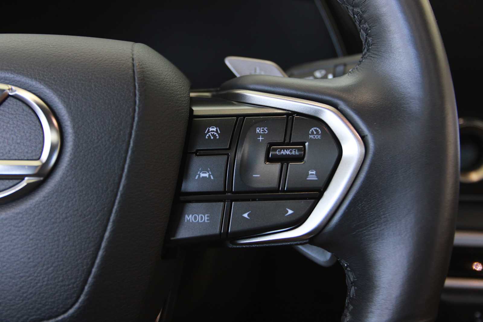 2025 Lexus RX 350 - Photo 21