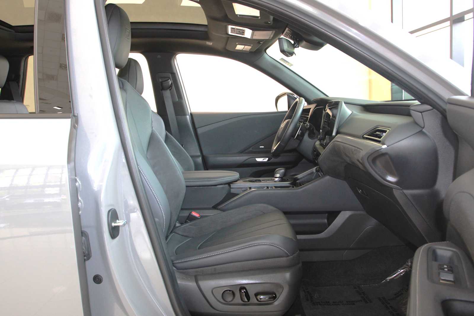 used 2025 Lexus TX 500h car, priced at $76,497
