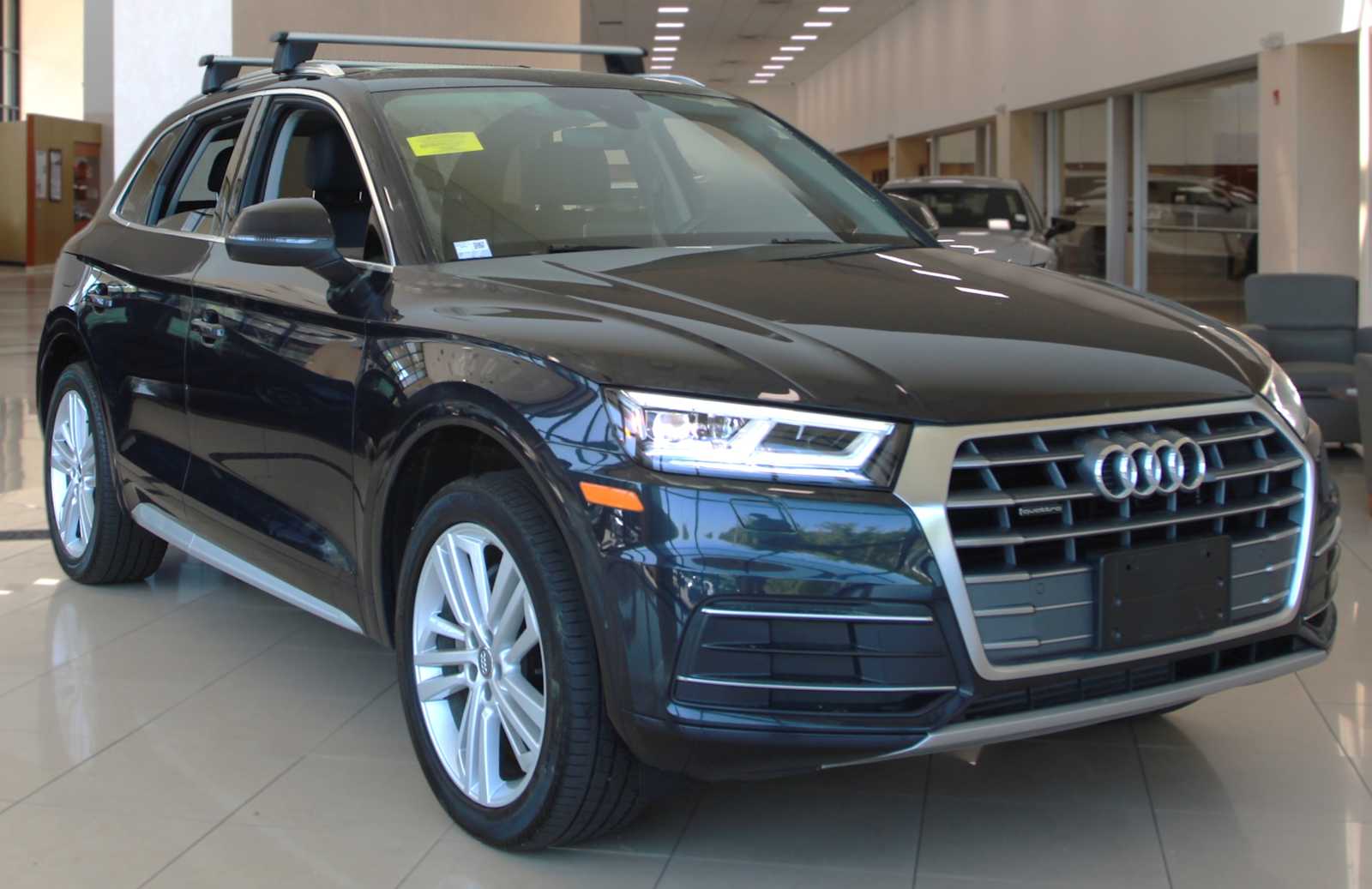 2019 Audi Q5 2.0T quattro S tronic Premium Plus's photo