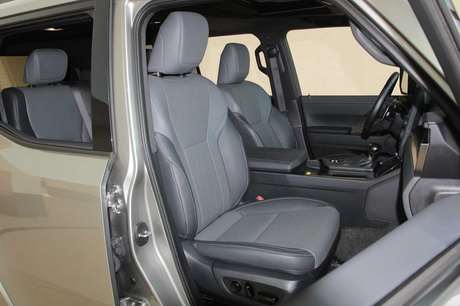 2025 Lexus GX Premium - Photo 29