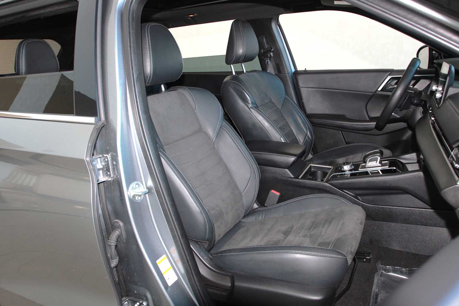 used 2022 Mitsubishi Outlander car, priced at $22,497