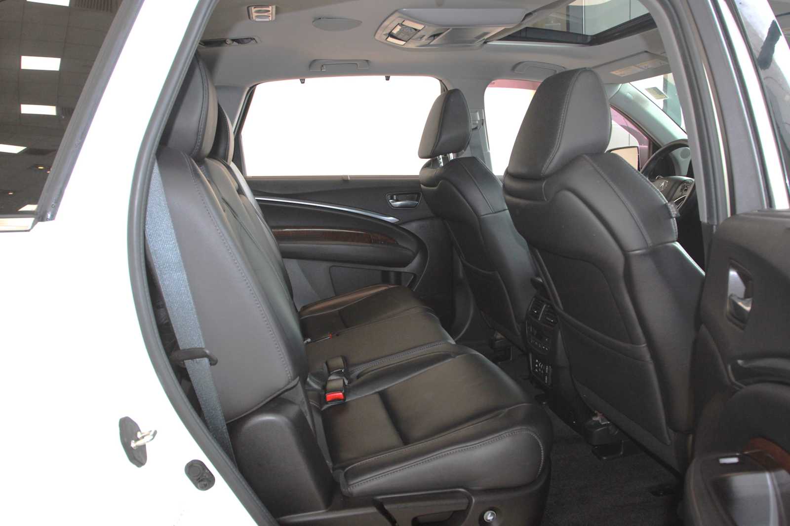 used 2017 Acura MDX car, priced at $19,497