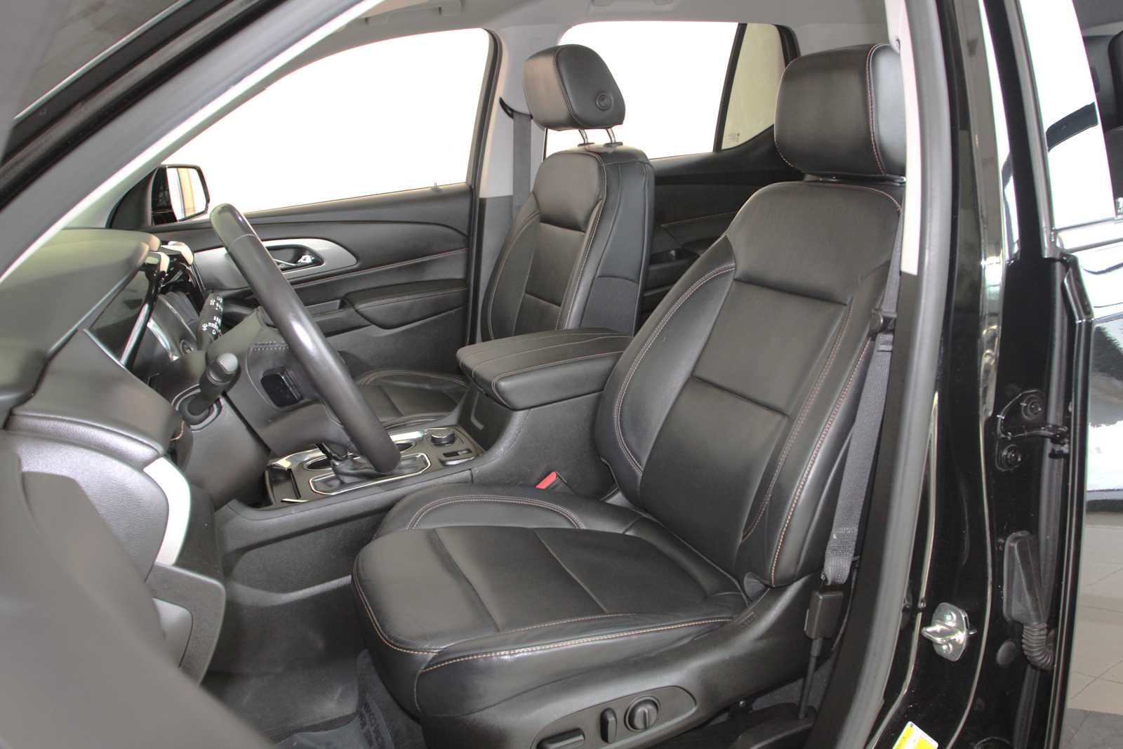 used 2019 Chevrolet Traverse car, priced at $17,497