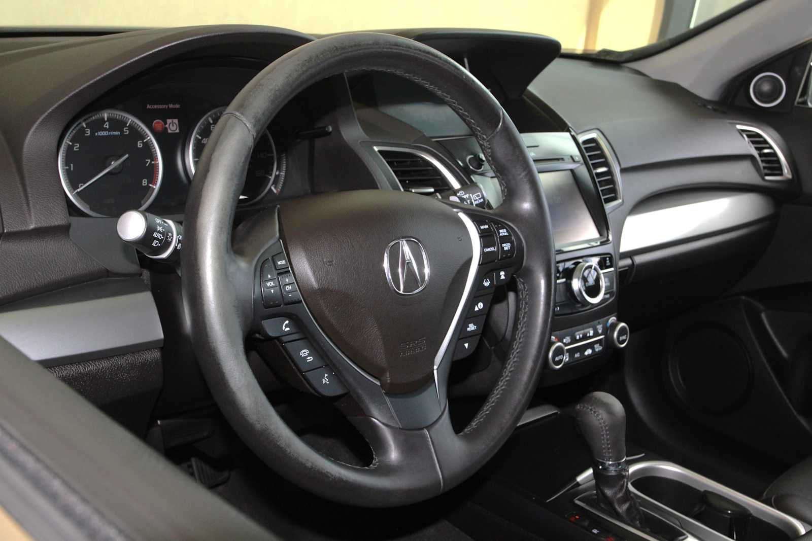 2016 Acura RDX 32