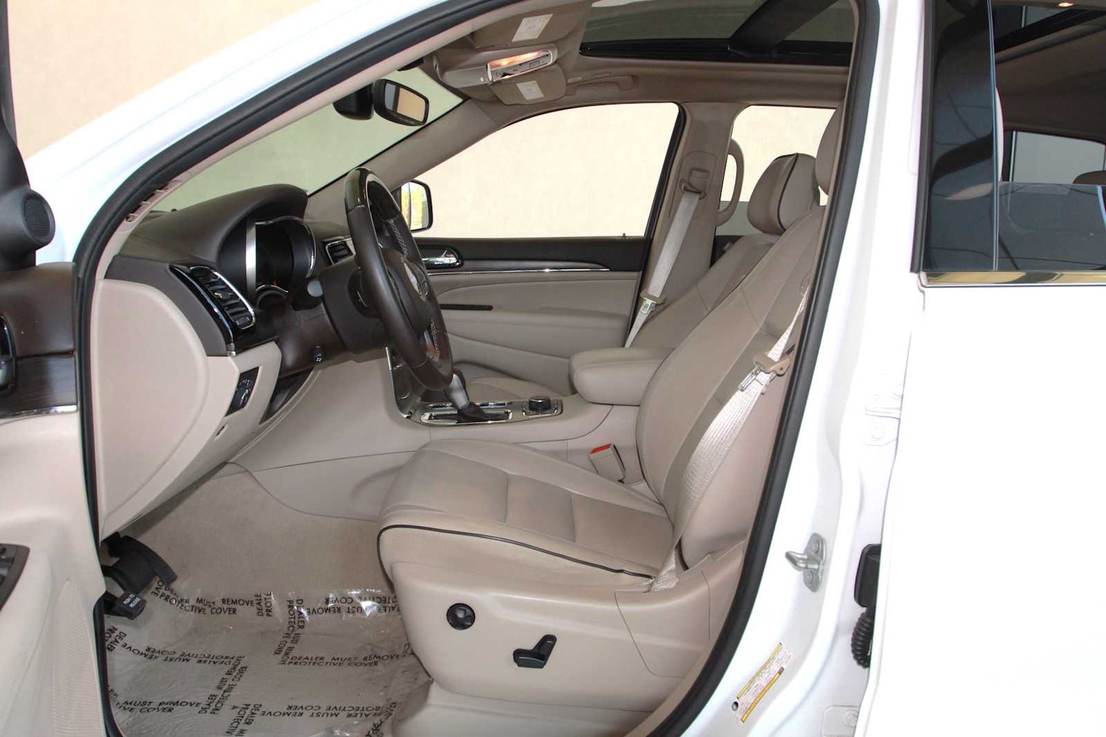 used 2020 Jeep Grand Cherokee car, priced at $18,497