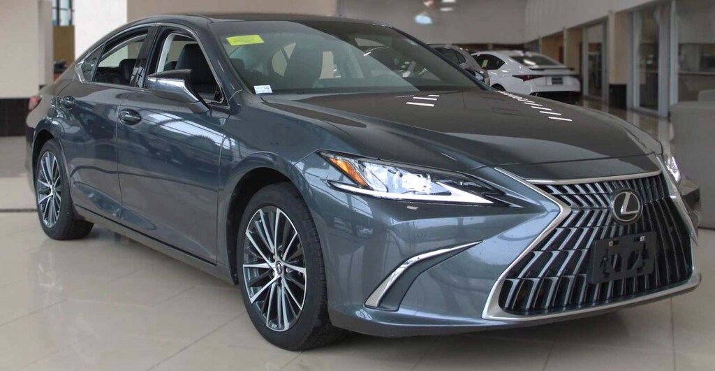 Used 2024 Lexus ES 350 4-Door Sedan