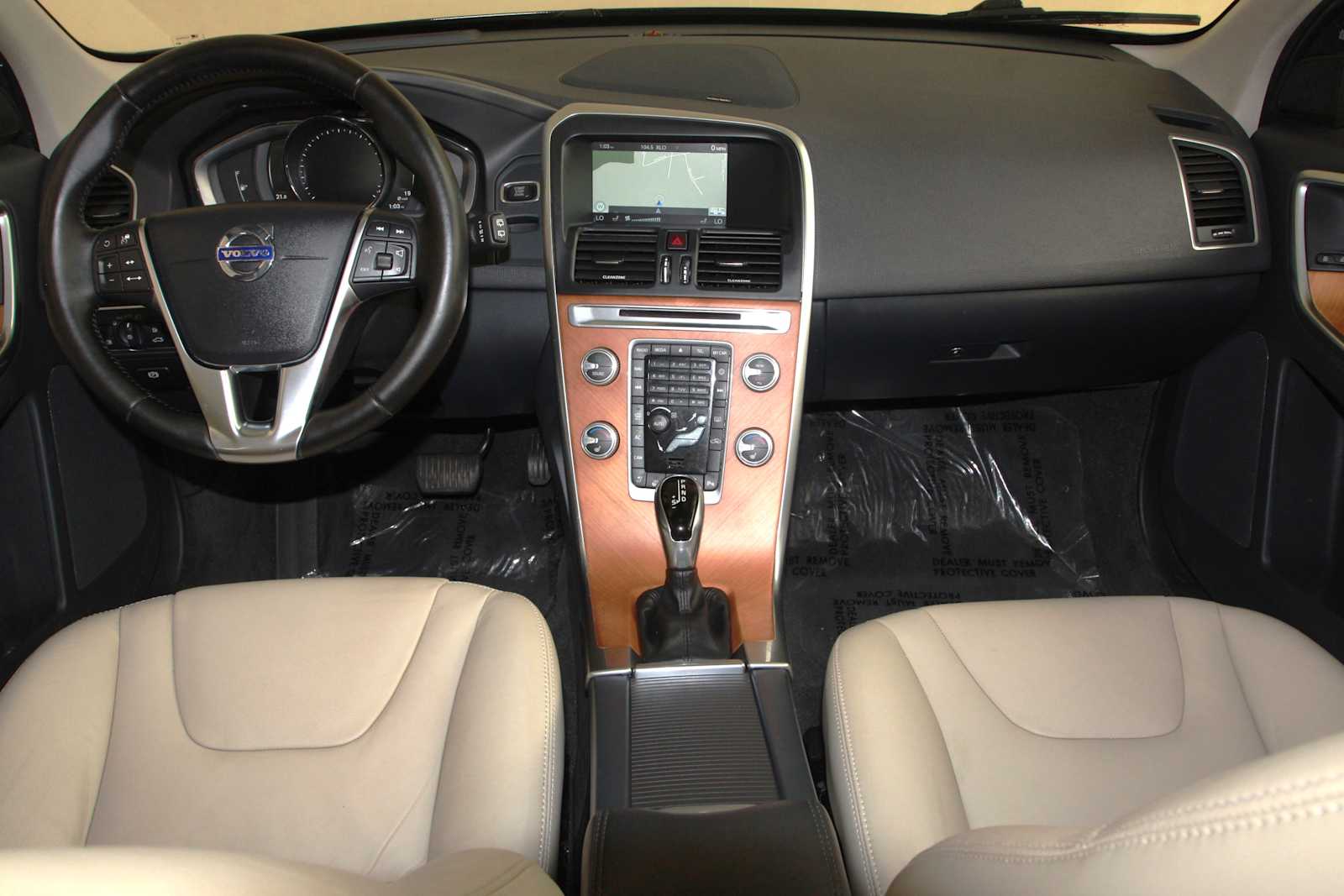 2017 Volvo XC60 6