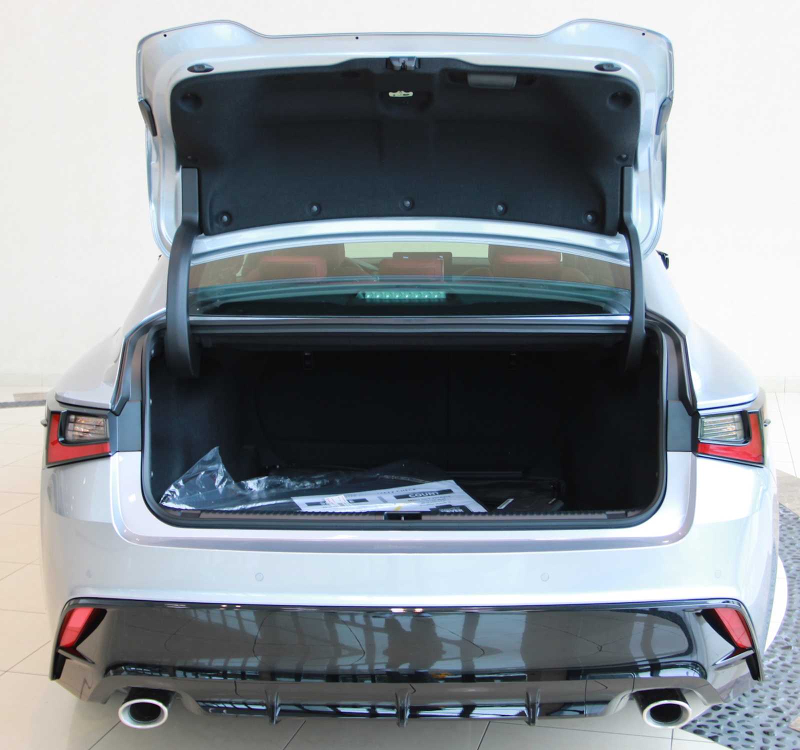 2025 Lexus IS 350 F SPORT AWD photo 4