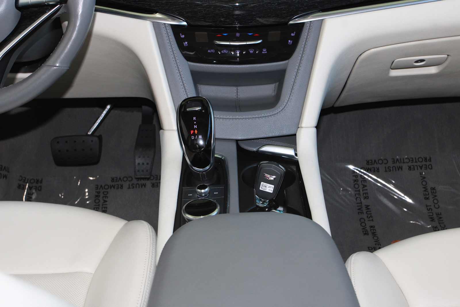 used 2022 Cadillac XT6 car, priced at $31,797