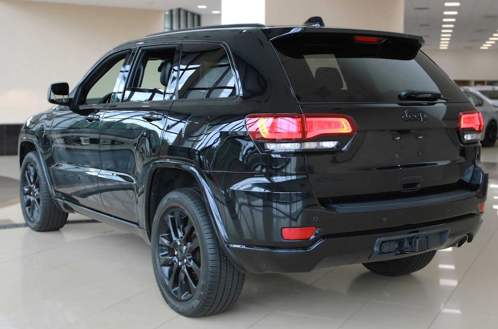 Used 2021 Jeep Grand Cherokee Laredo X SUV