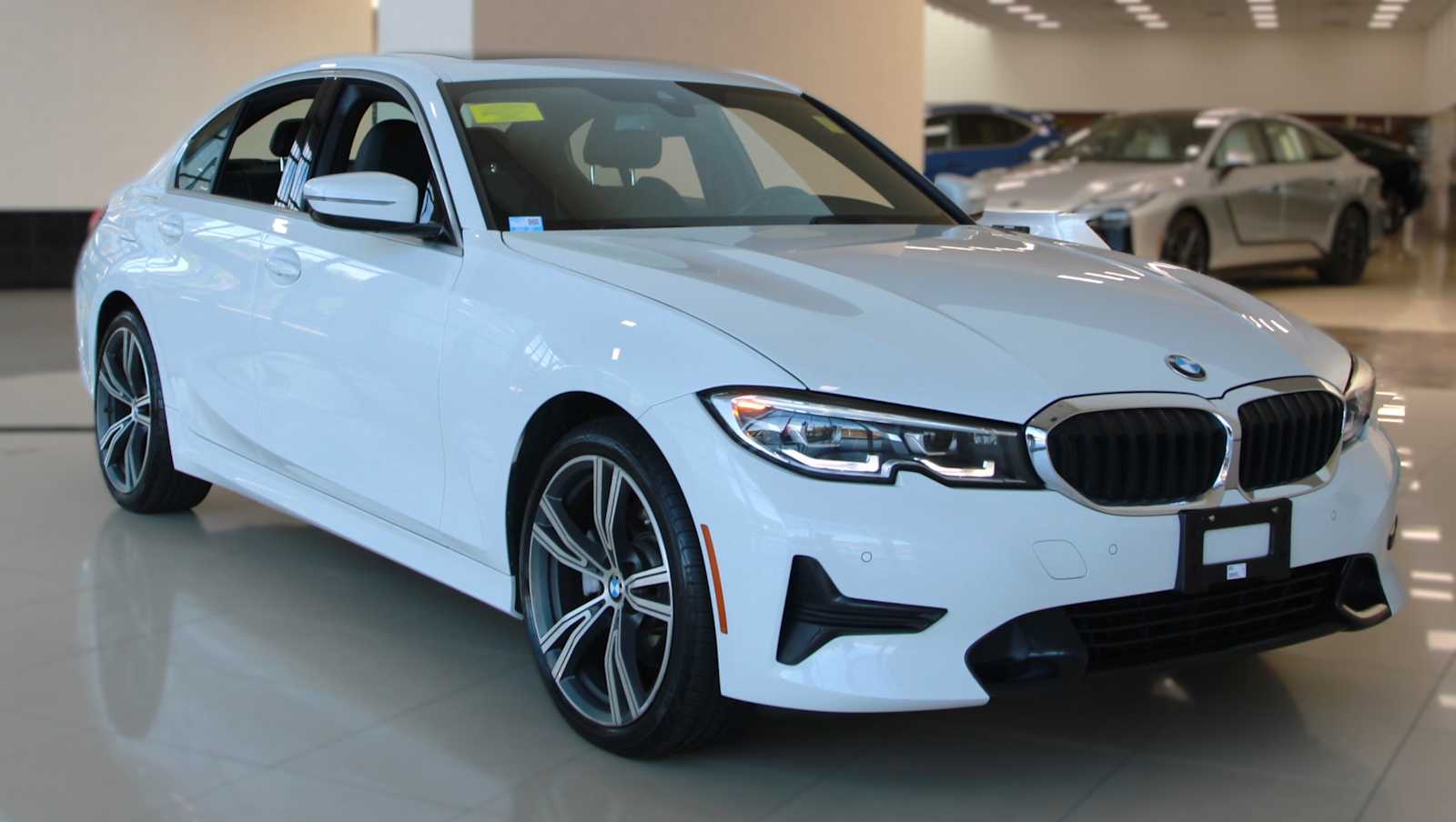  BMW 330i