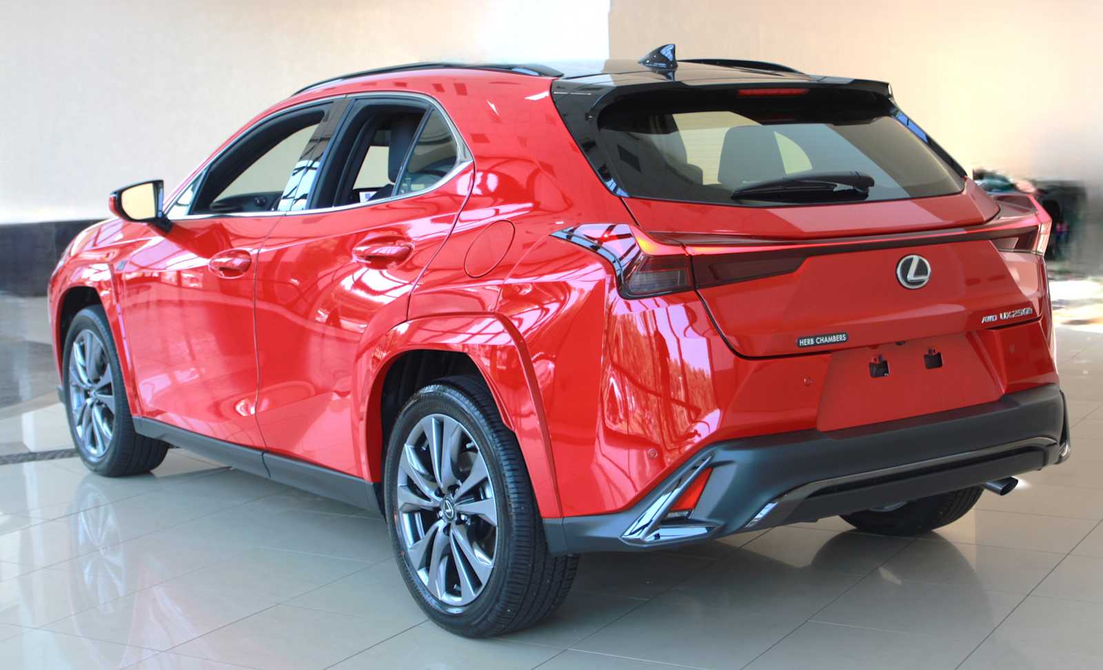 2024 Lexus UX 250h F SPORT Design photo 3