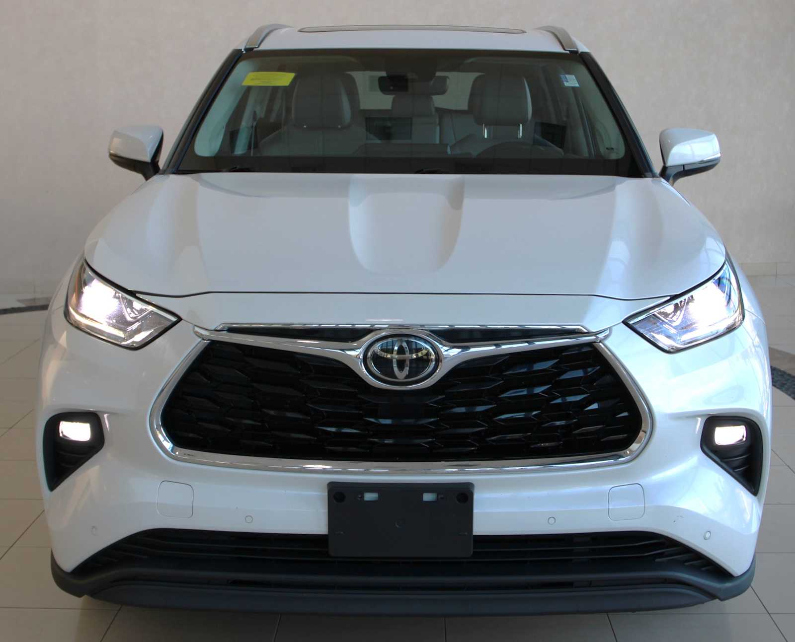 2021 Toyota Highlander Limited photo 2