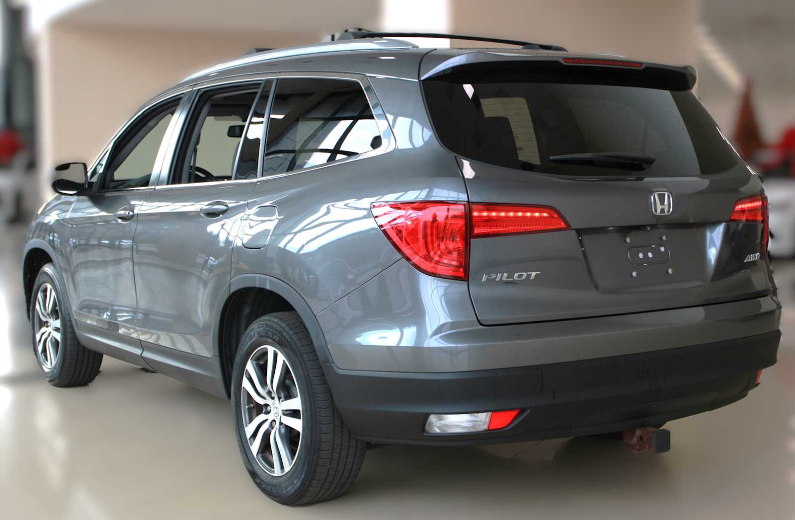 2016 Honda Pilot EX-L photo 3