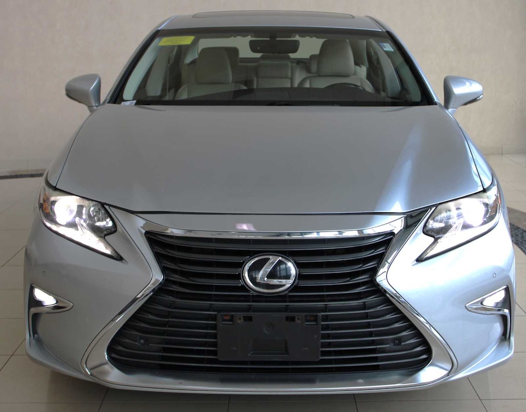 Used 2016 Lexus ES 350 4-Door Sedan