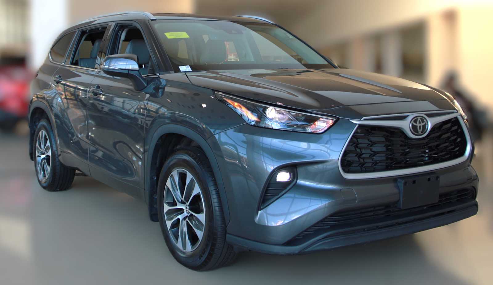 2022 Toyota Highlander XLE's photo