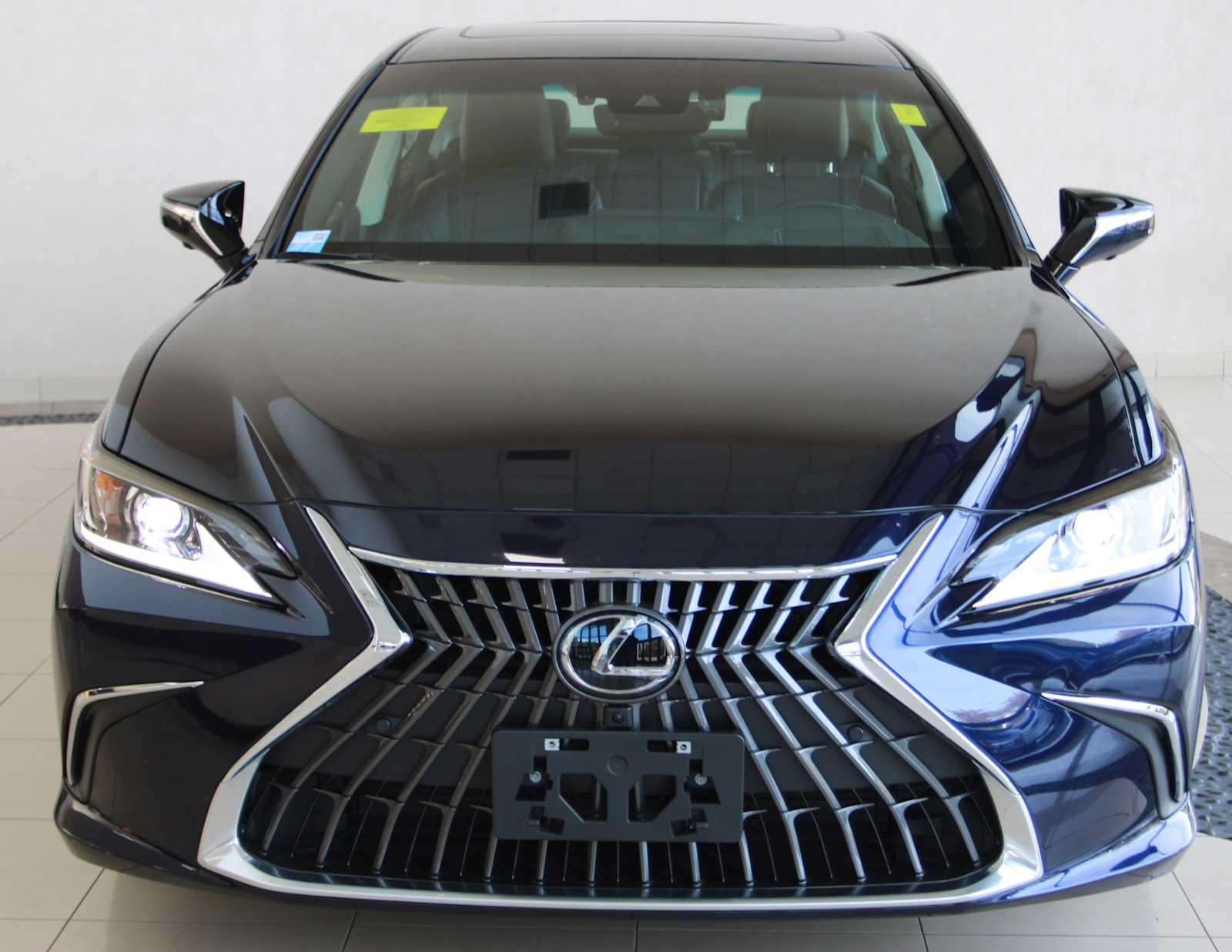 Certified 2025 Lexus ES 300h Luxury Sedan