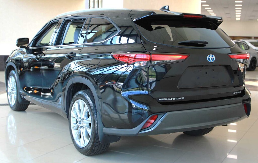 Used 2021 Toyota Highlander Hybrid Limited SUV