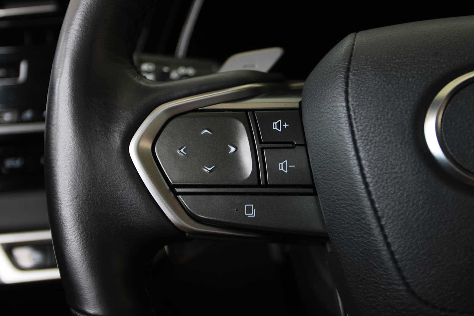 2025 Lexus RX PHEV 450h+ - Photo 21