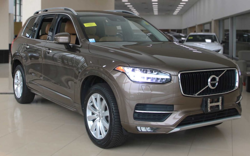 Used 2016 Volvo XC90 Momentum SUV