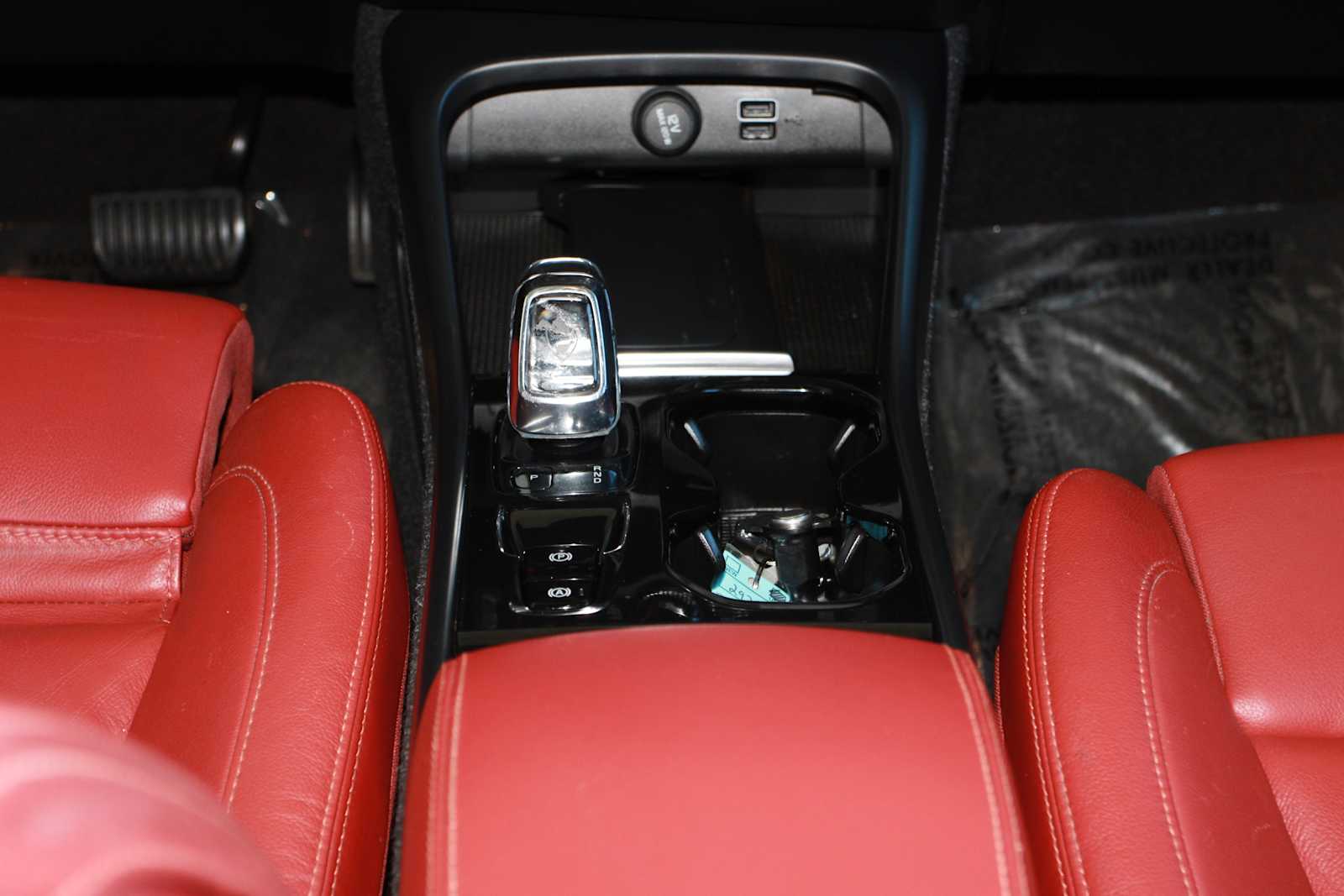 used 2019 Volvo XC40 car, priced at $17,697