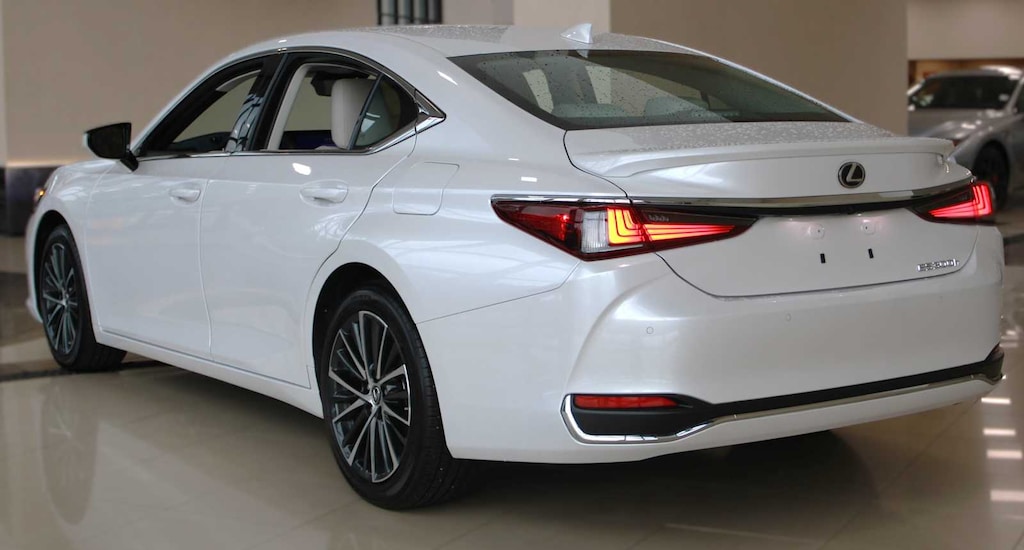 Used 2024 Lexus ES 300h Sedan
