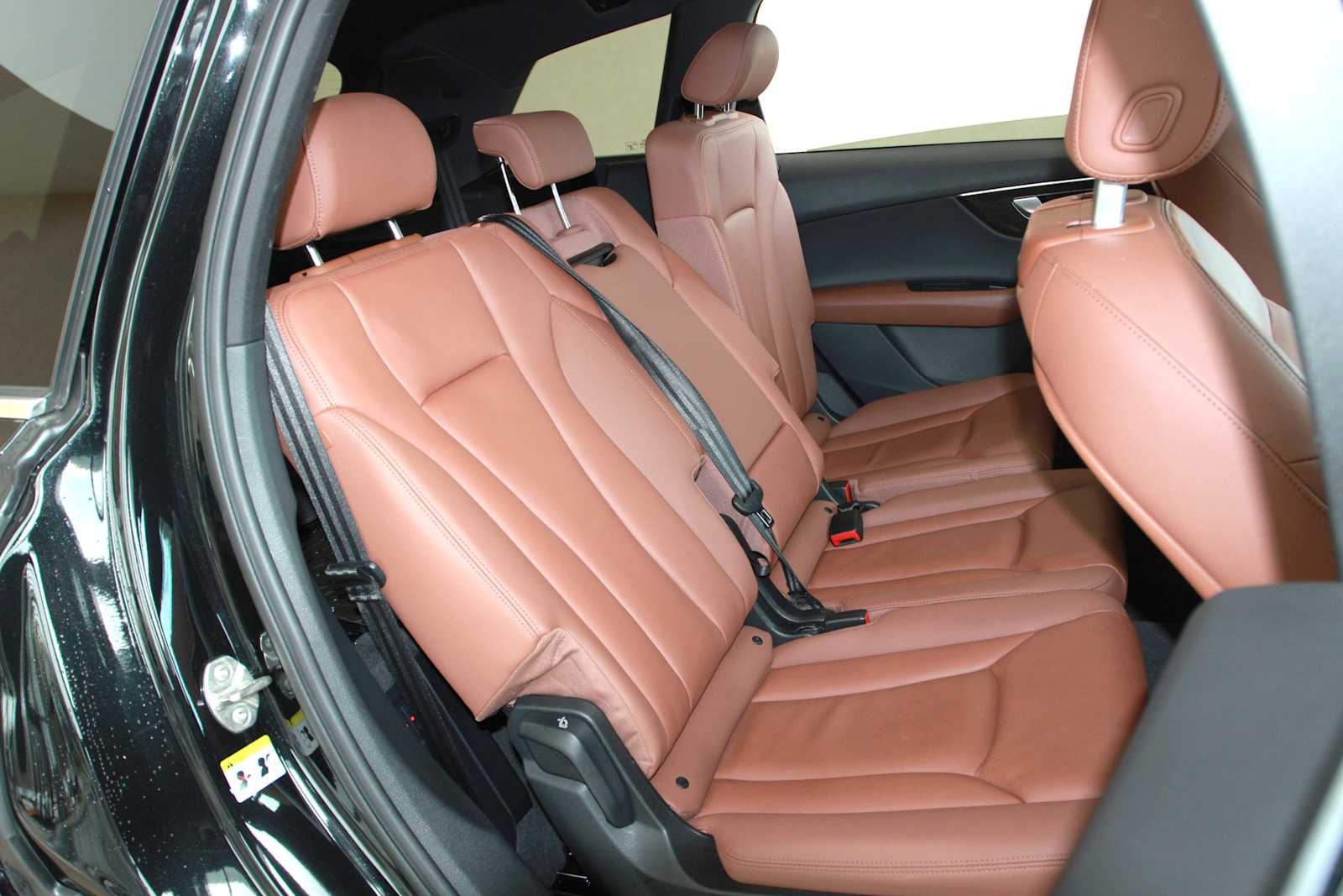 used 2023 Audi Q7 car, priced at $38,497