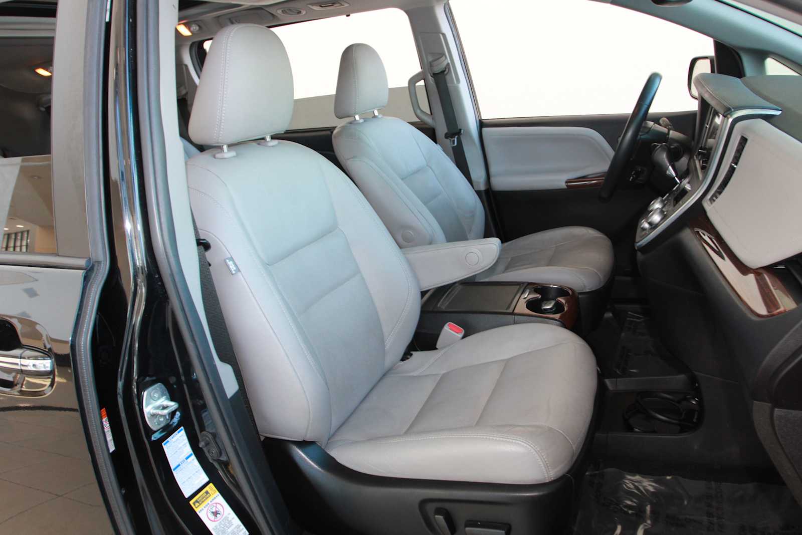 used 2017 Toyota Sienna car, priced at $17,497