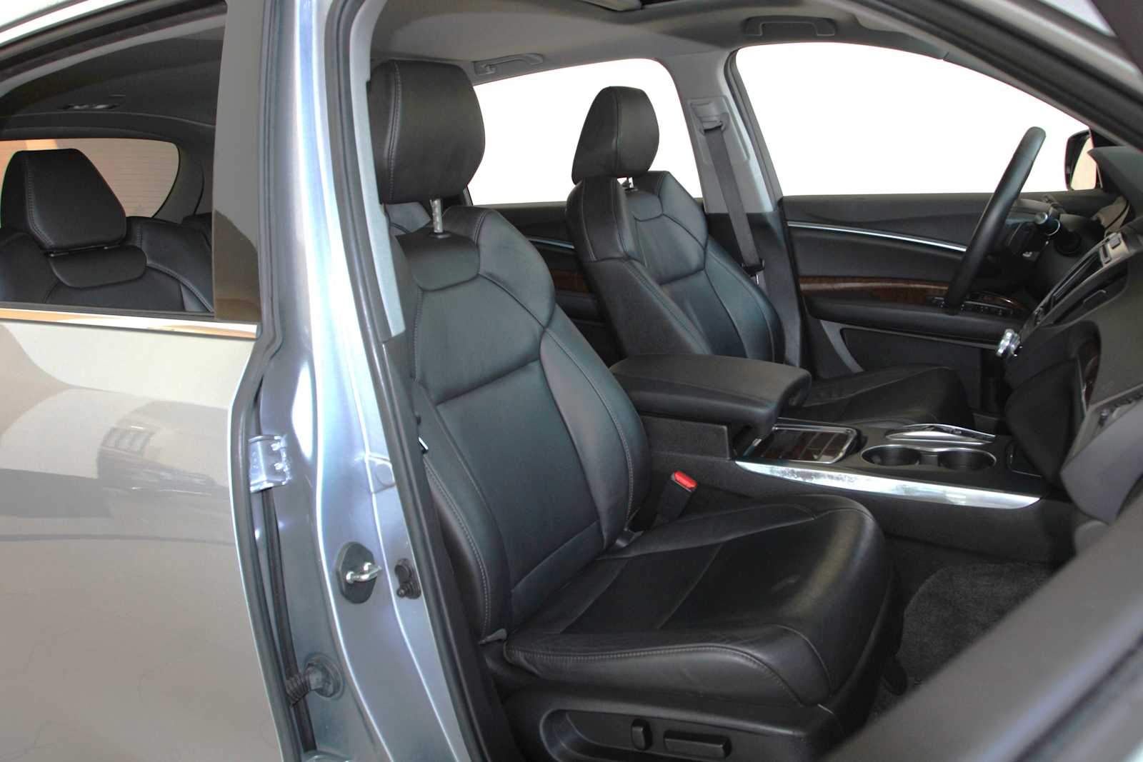 used 2017 Acura MDX car, priced at $18,497