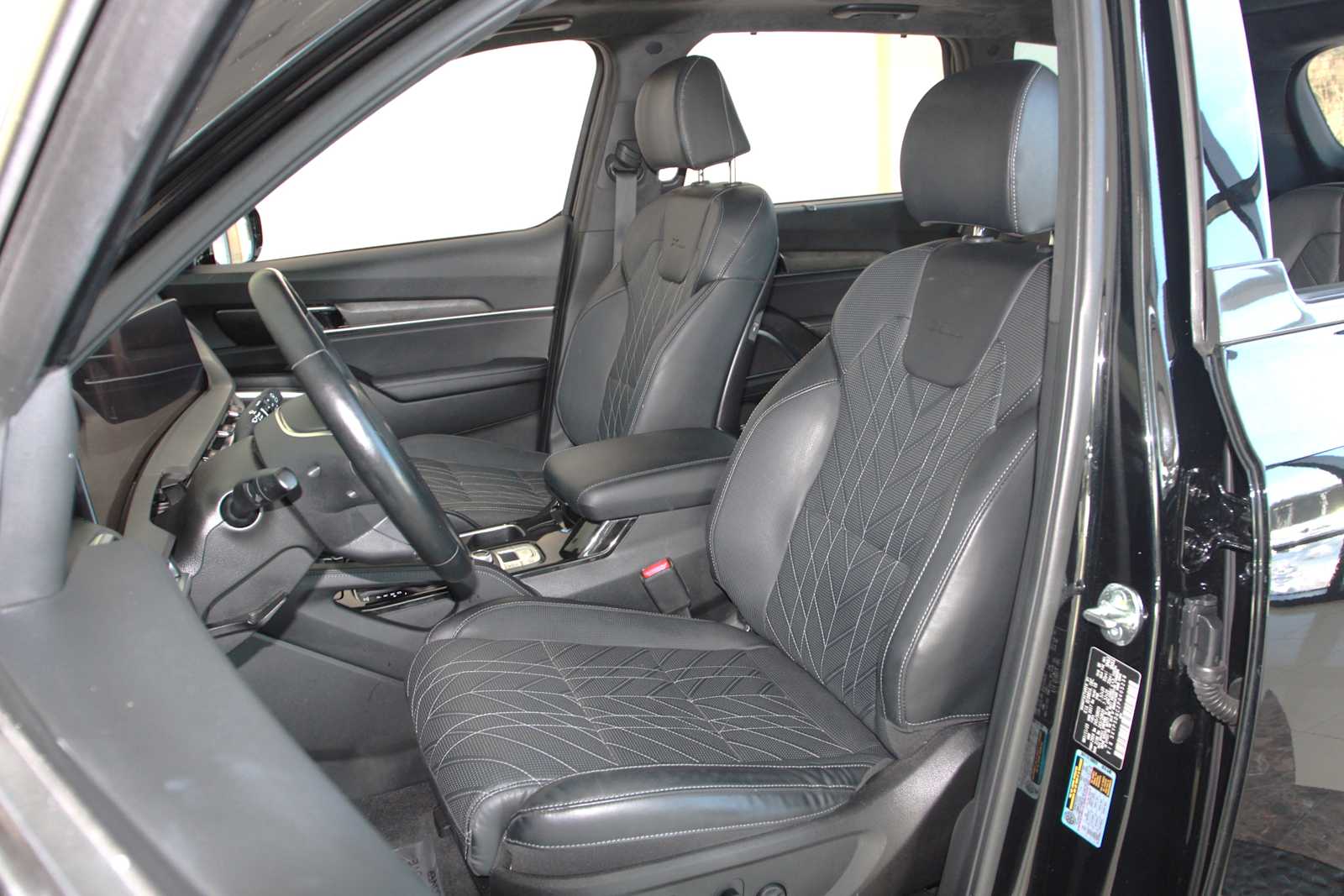 used 2023 Kia Telluride car, priced at $36,297