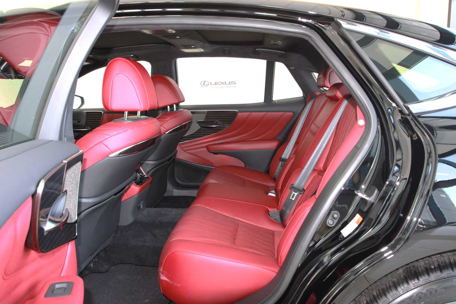 new 2026 Lexus LS 500 car, priced at $99,280