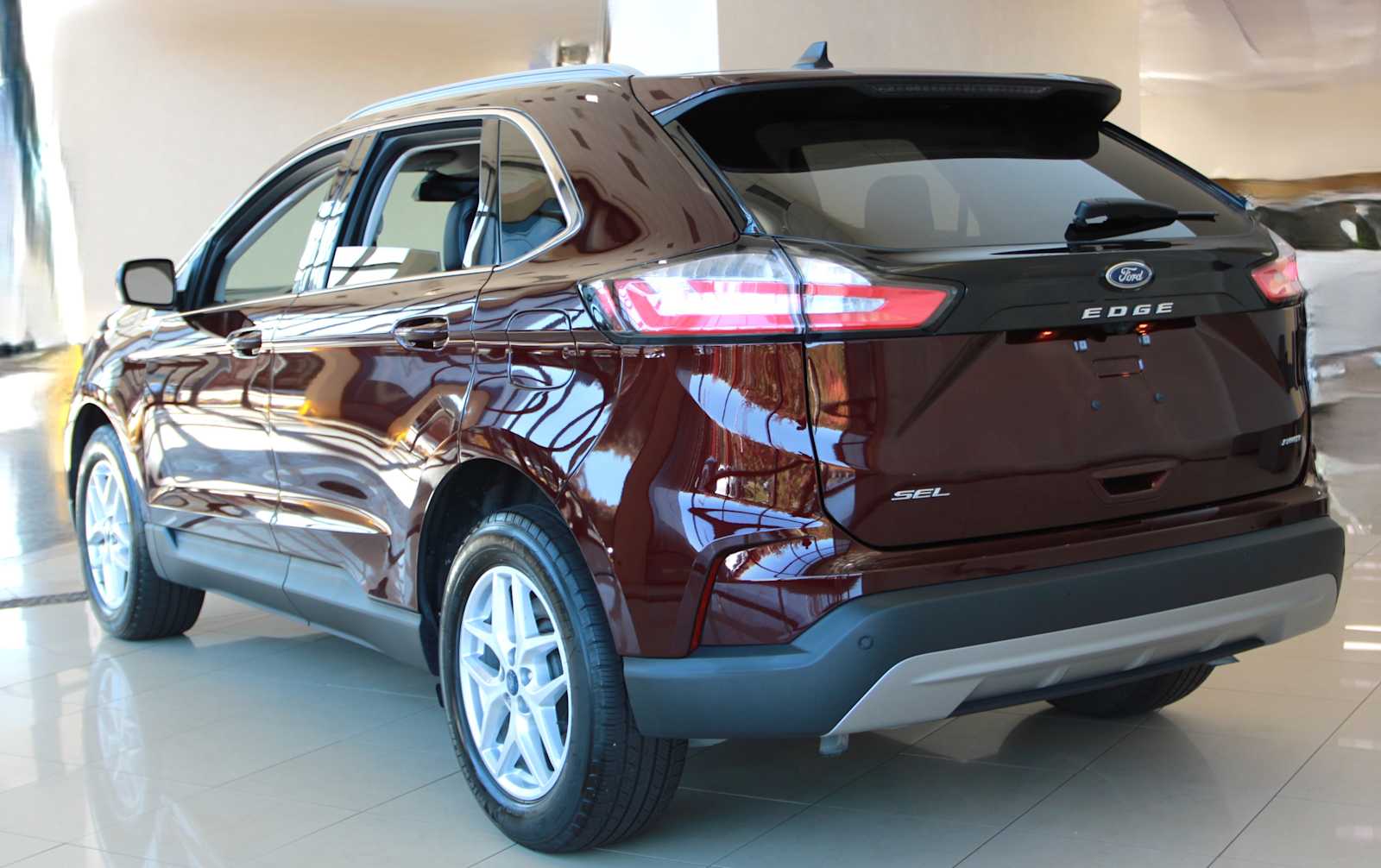 2022 Ford Edge SEL photo 3