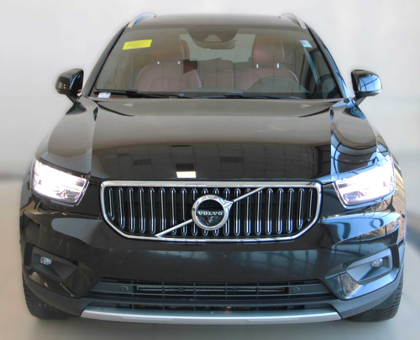 used 2019 Volvo XC40 car, priced at $17,697