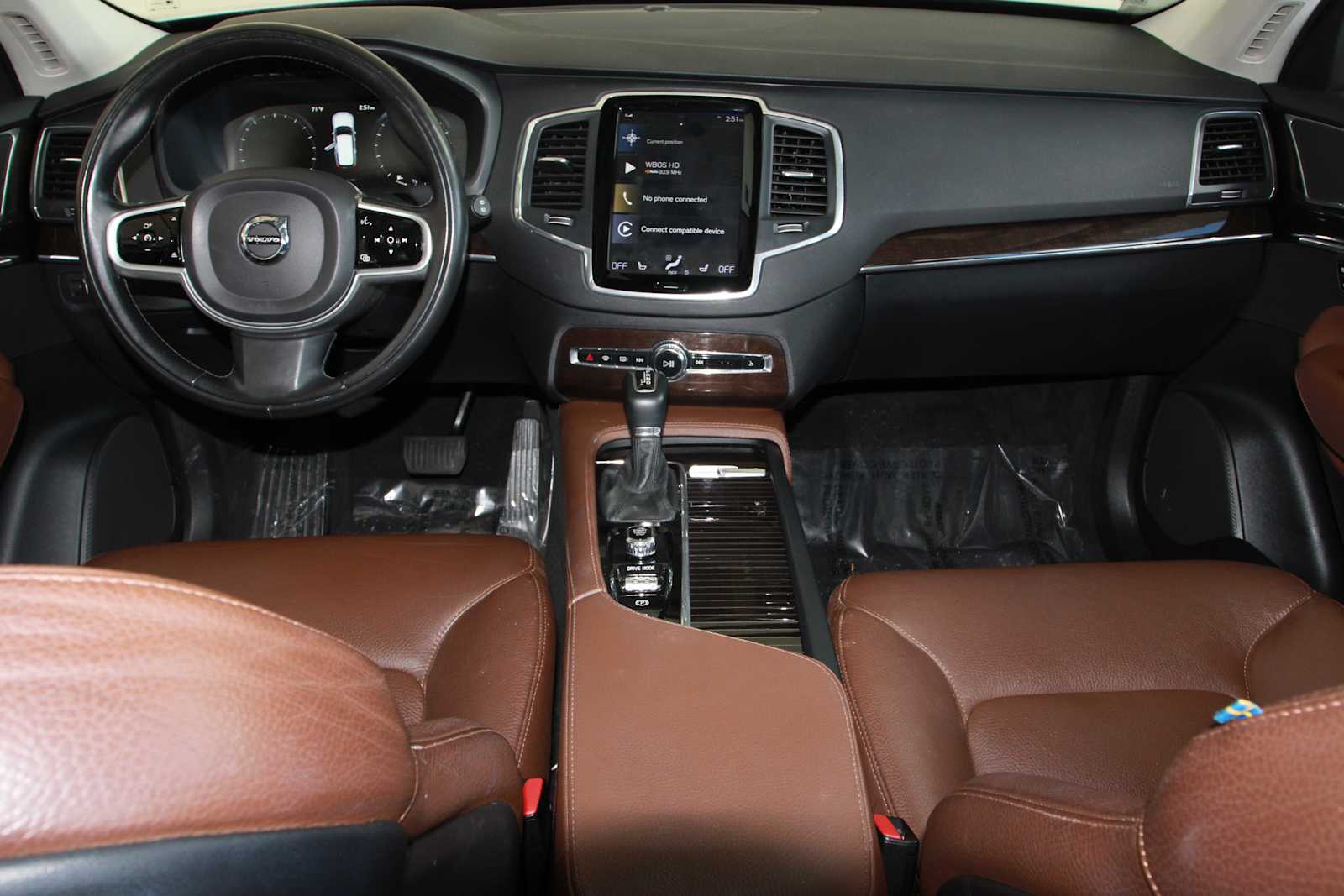 used 2019 Volvo XC90 car, priced at $17,497
