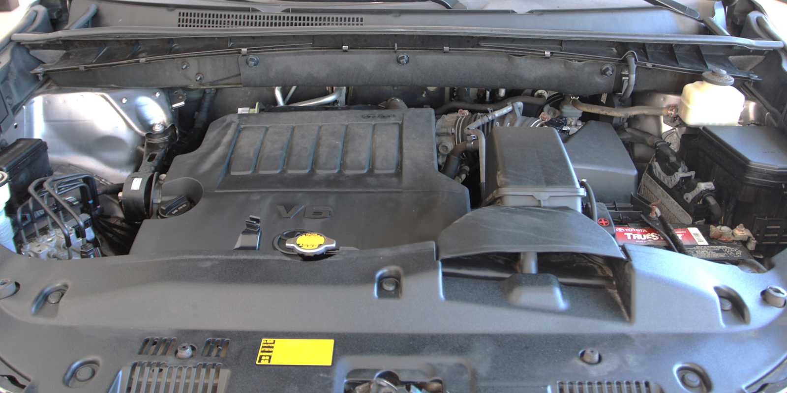 used 2015 Toyota Highlander car, priced at $18,197