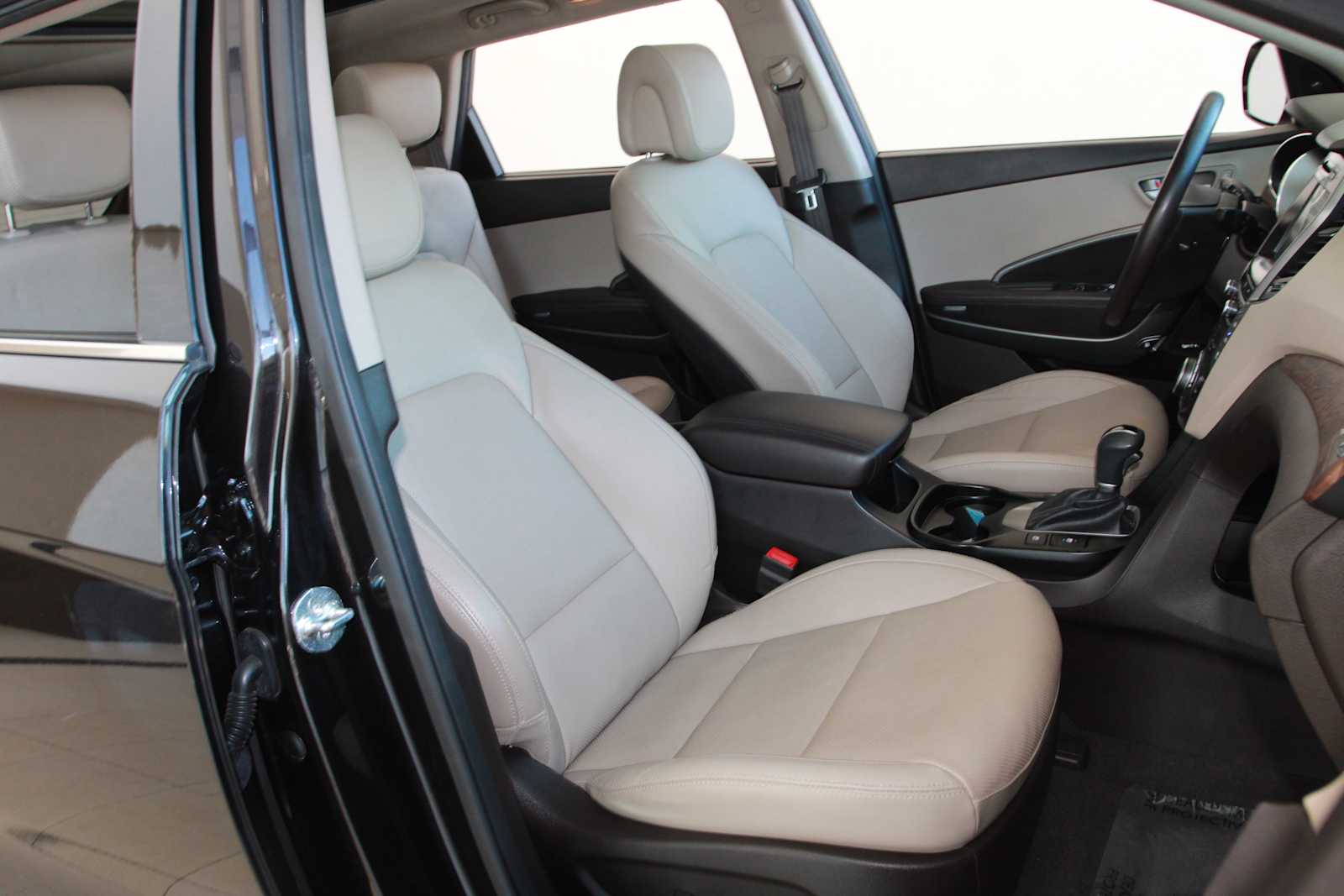 used 2017 Hyundai Santa Fe car, priced at $15,797