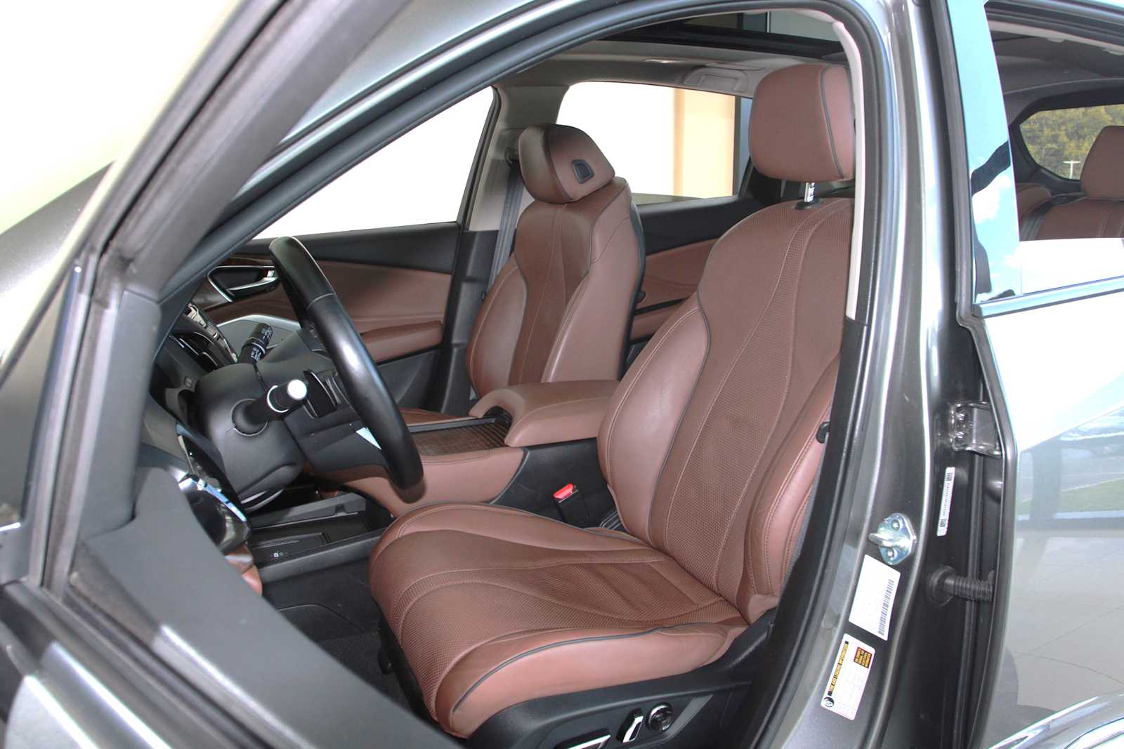 used 2023 Acura RDX car, priced at $36,497