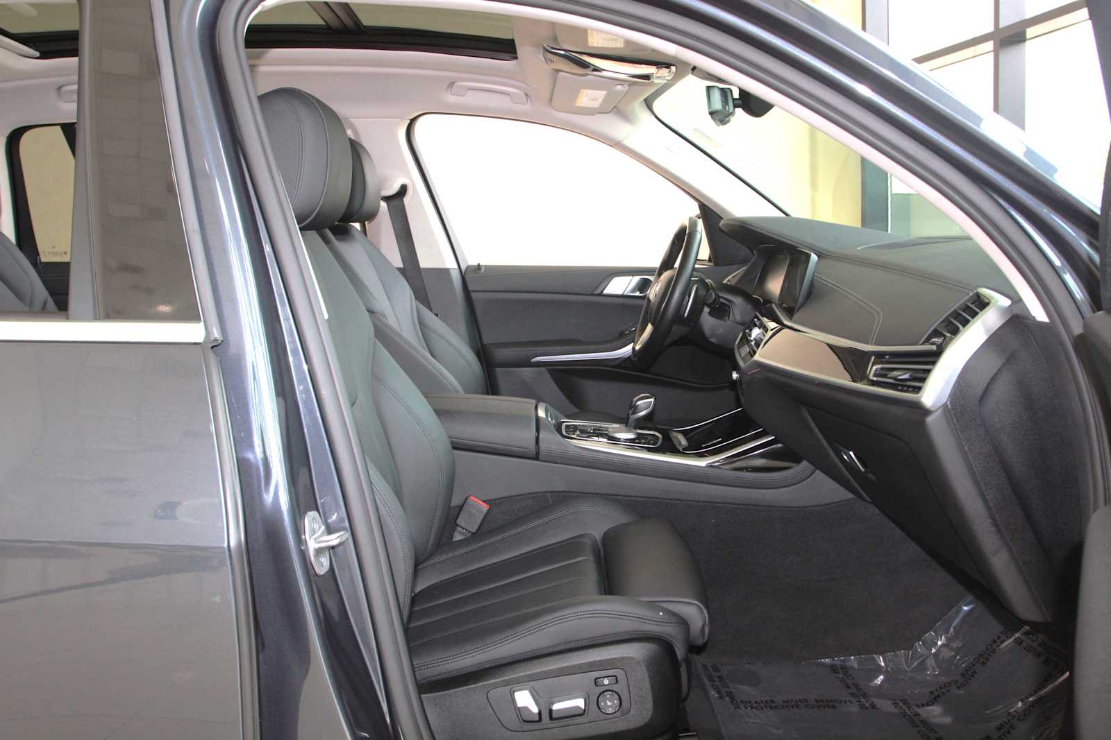 used 2021 BMW X7 car, priced at $43,497