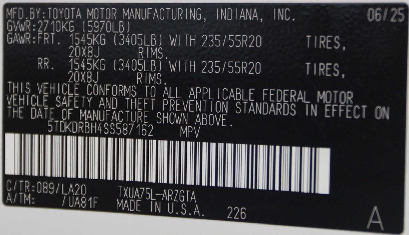 used 2025 Toyota Highlander car, priced at $50,497