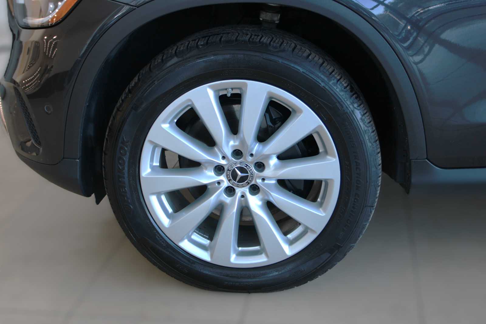 used 2020 Mercedes-Benz GLC 300 car, priced at $20,497