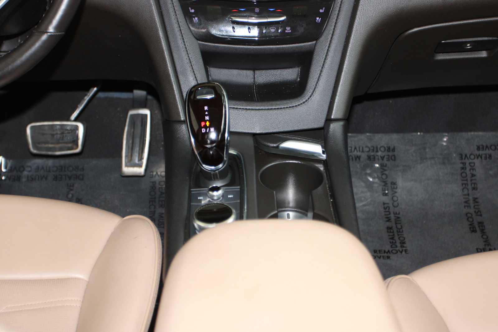 used 2023 Cadillac XT6 car, priced at $39,197