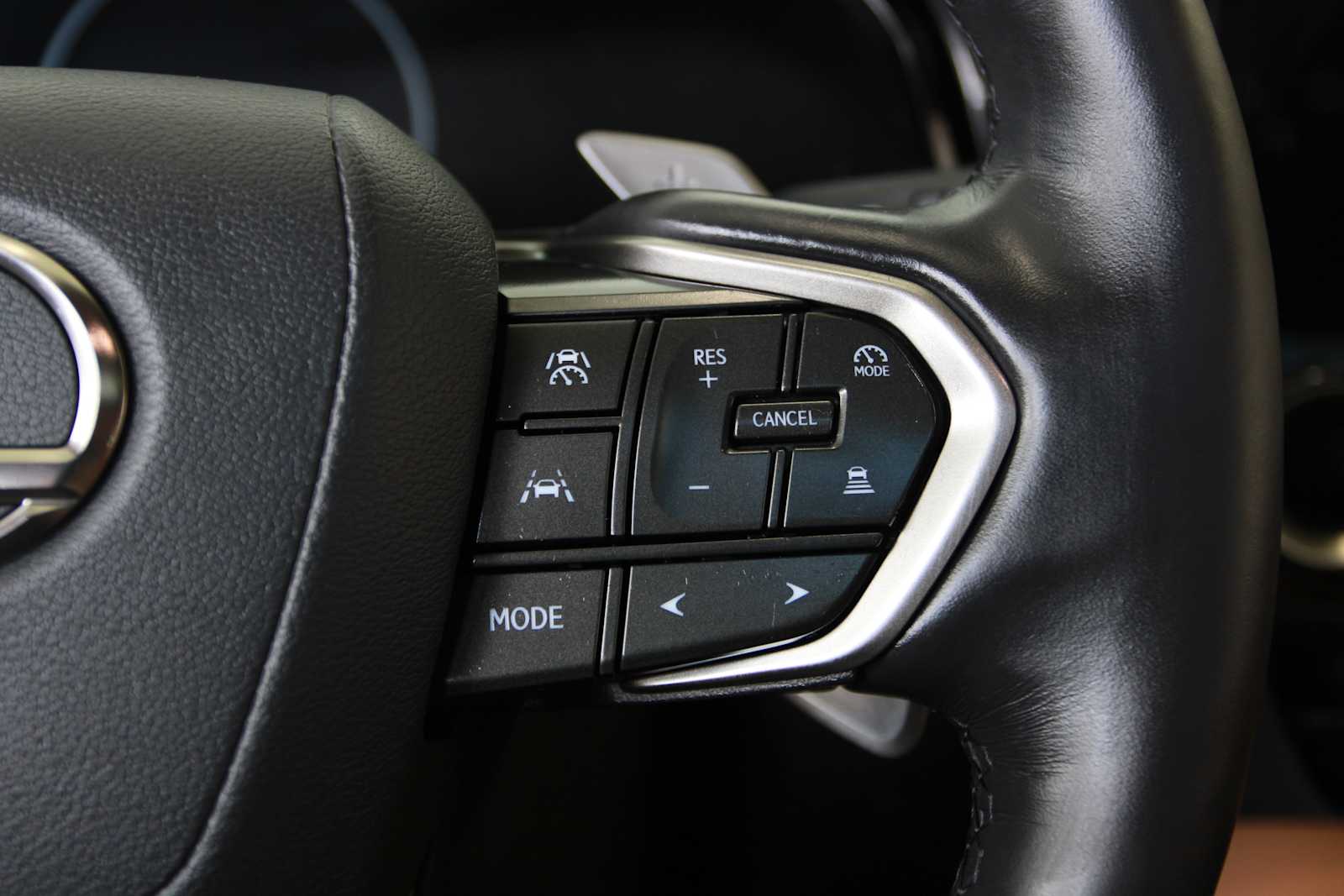 2026 Lexus NX 350 - Photo 21