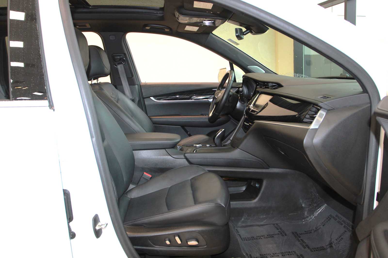 used 2020 Cadillac XT6 car, priced at $22,297