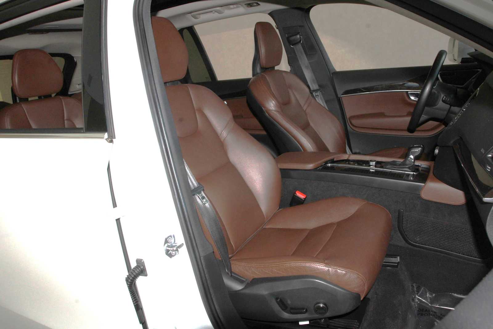 used 2019 Volvo XC90 car, priced at $17,497