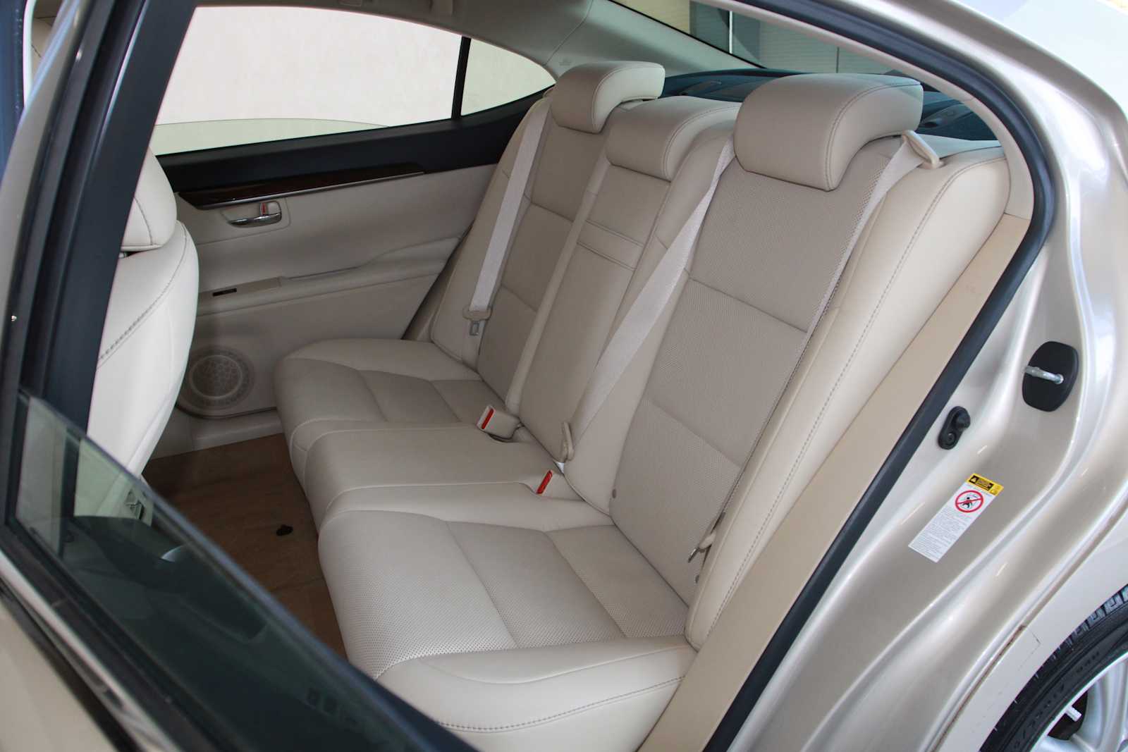 used 2014 Lexus ES 350 car, priced at $17,997
