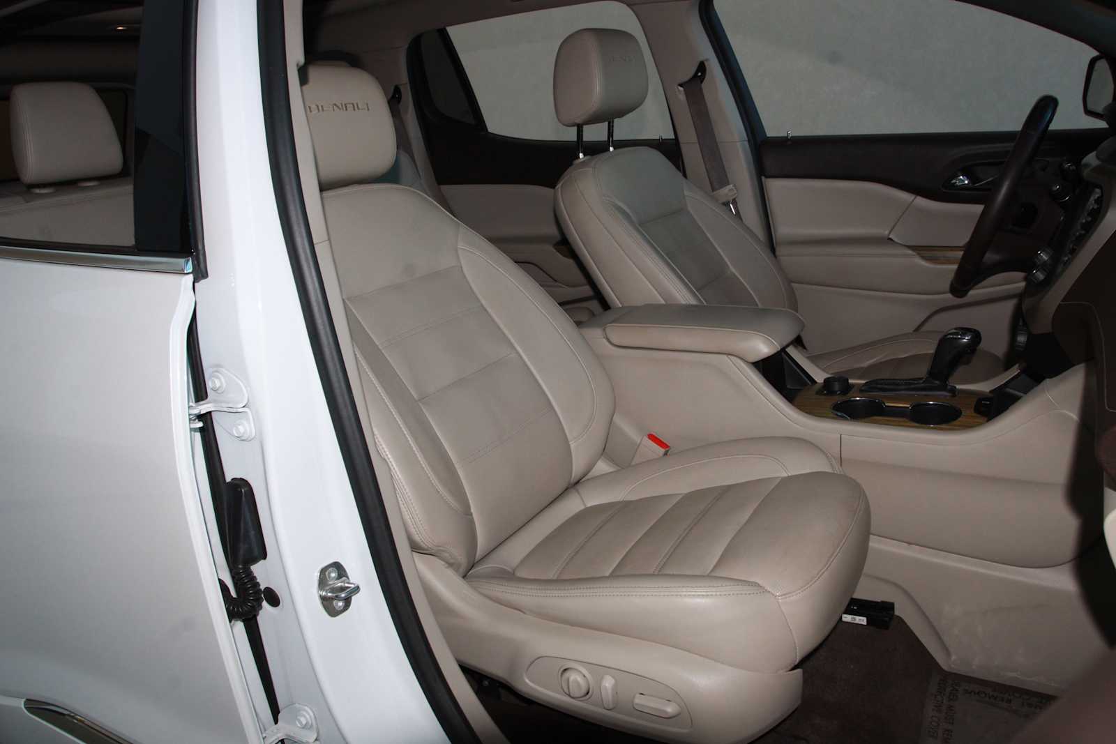 used 2018 GMC Acadia car, priced at $19,897